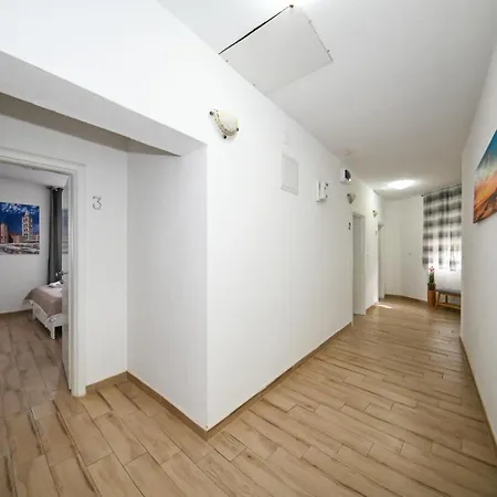 Apartment Noma & Zadar