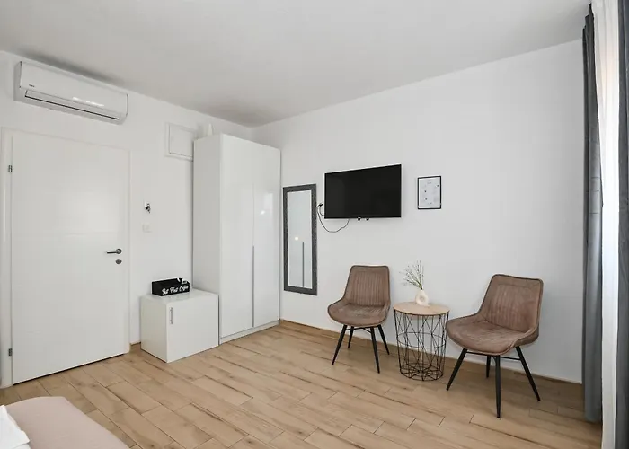 Noma & Διαμέρισμα Ζαντάρ